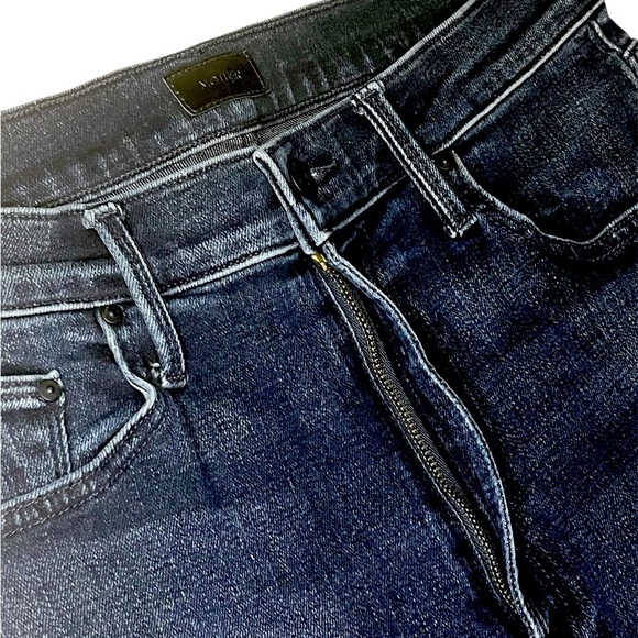 MOTHER High Waisted Rider Skimp Jeans in Catch Me If You Can Size 29 - Picture 5 of 12